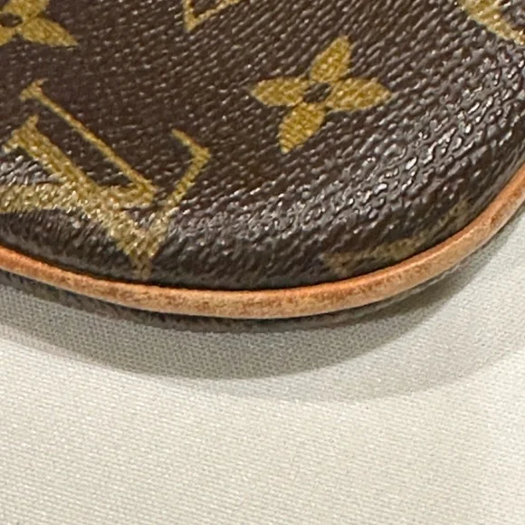 Louis Vuitton Monogram Brown and Tan Crossbody Bag - Picture 14 of 16